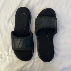 Black Memory foam Nike Slides